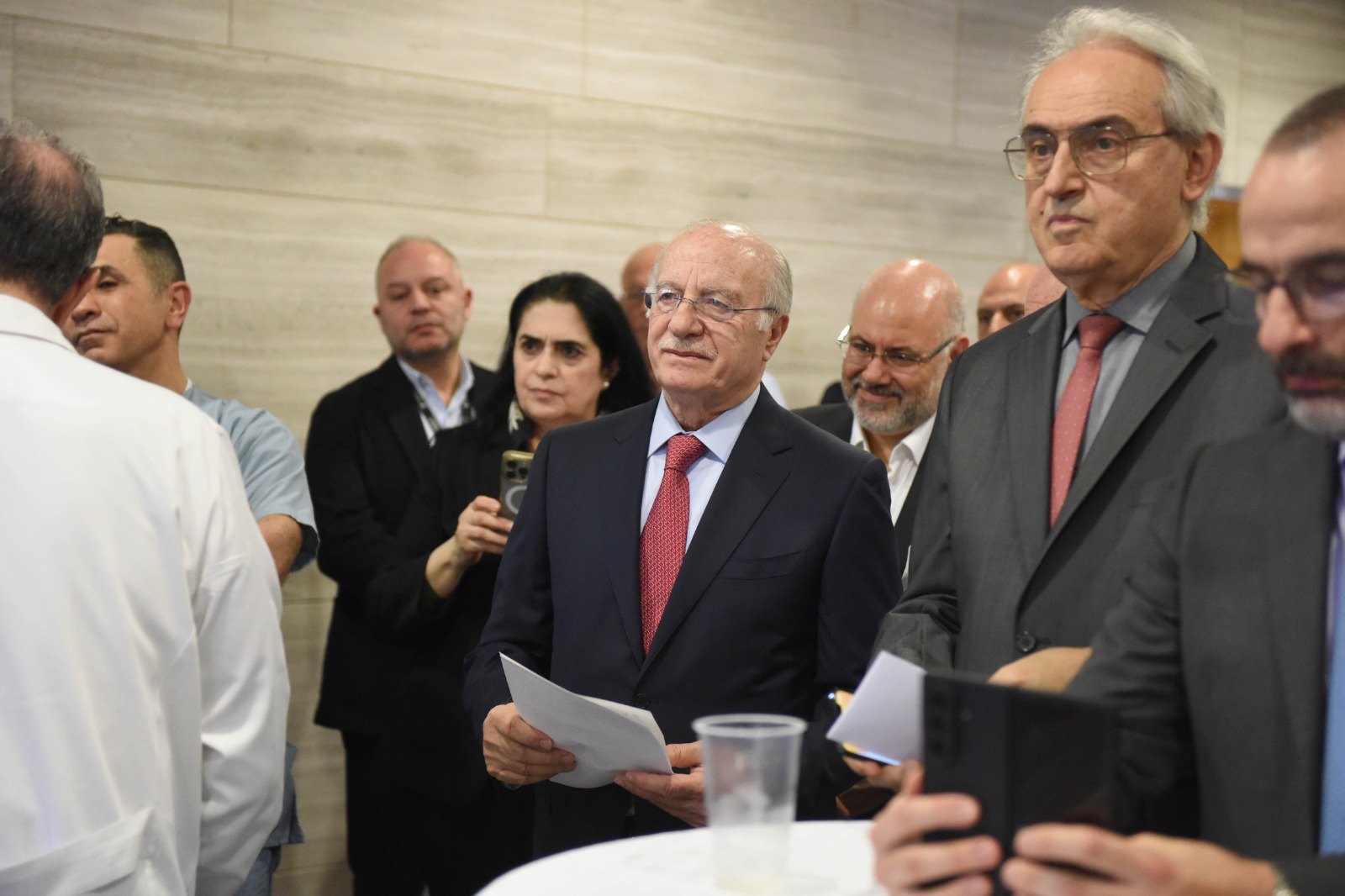 AUBMC surgical training unit inauguration: colleagues and guests, photograph 15